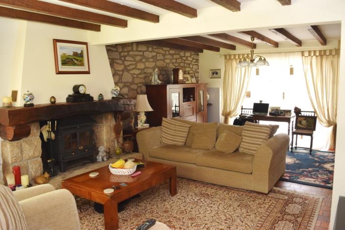 Image No.9-4 Bed House for sale