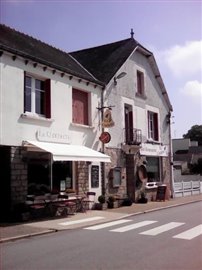 Bar de 3 chambres à vendre à Crédin