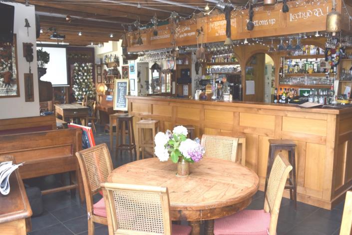 Image No.5-Bar de 3 chambres à vendre à Crédin