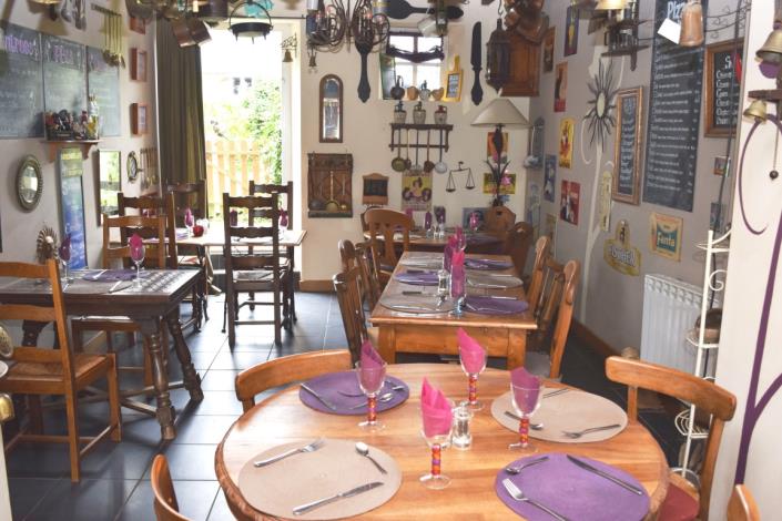 Image No.6-Bar de 3 chambres à vendre à Crédin