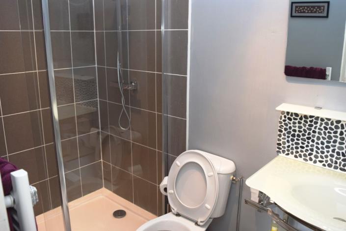 Image No.16-Bar de 3 chambres à vendre à Crédin