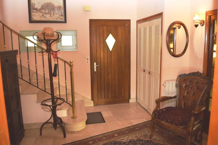 Image No.4-7 Bed House for sale
