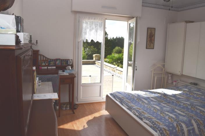 Image No.11-7 Bed House for sale