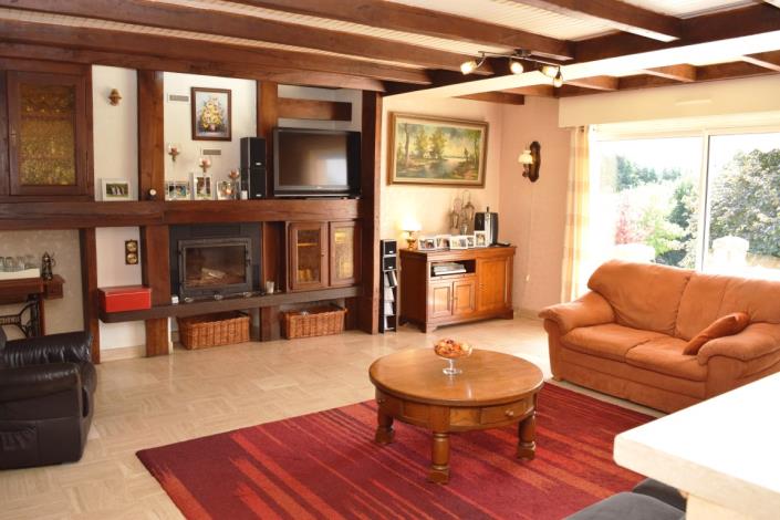 Image No.5-7 Bed House for sale