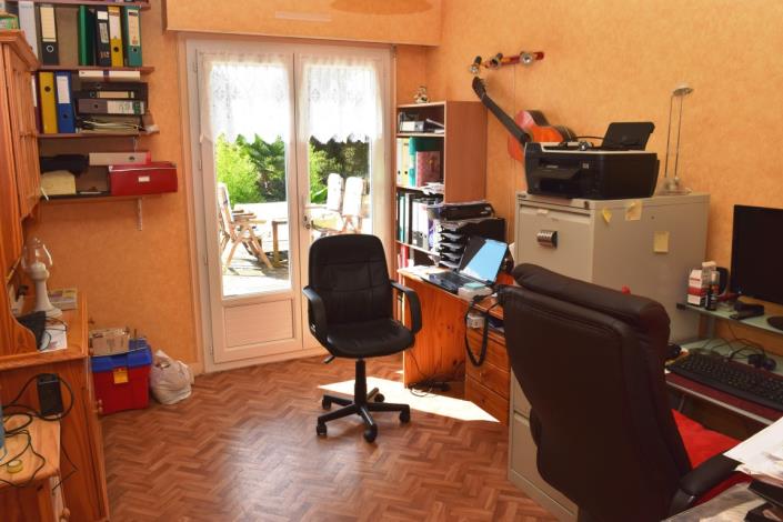 Image No.12-7 Bed House for sale