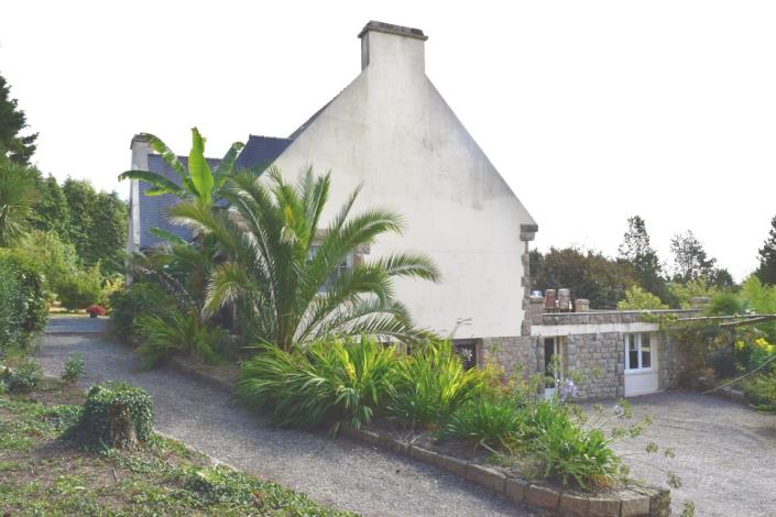 Image No.21-7 Bed House for sale