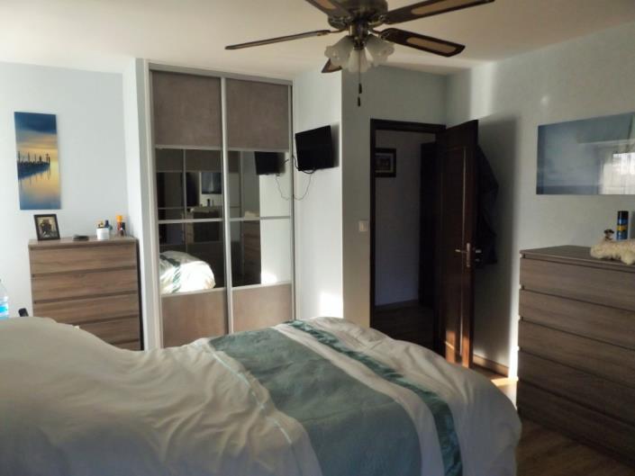 Image No.17-4 Bed House for sale