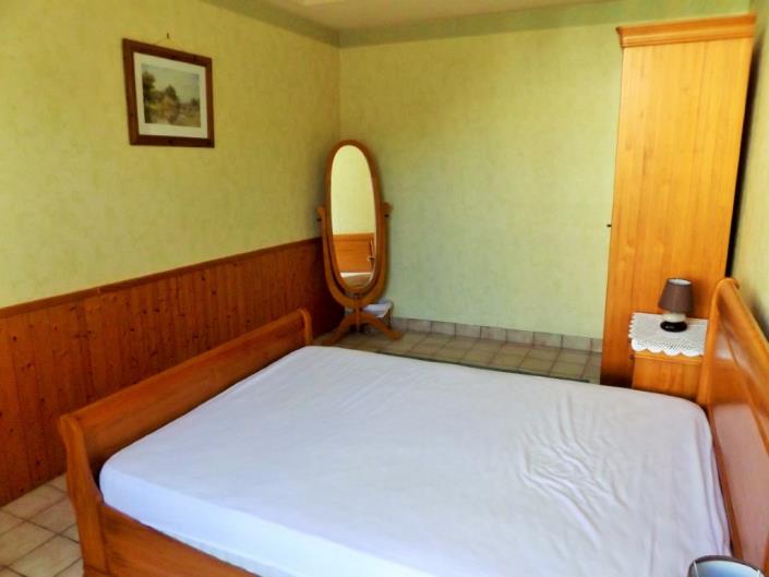 Image No.26-4 Bed House for sale