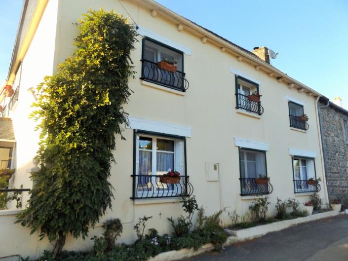 Image No.3-4 Bed House for sale