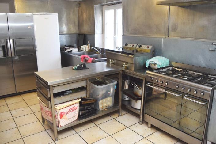 Image No.12-4 Bed House for sale