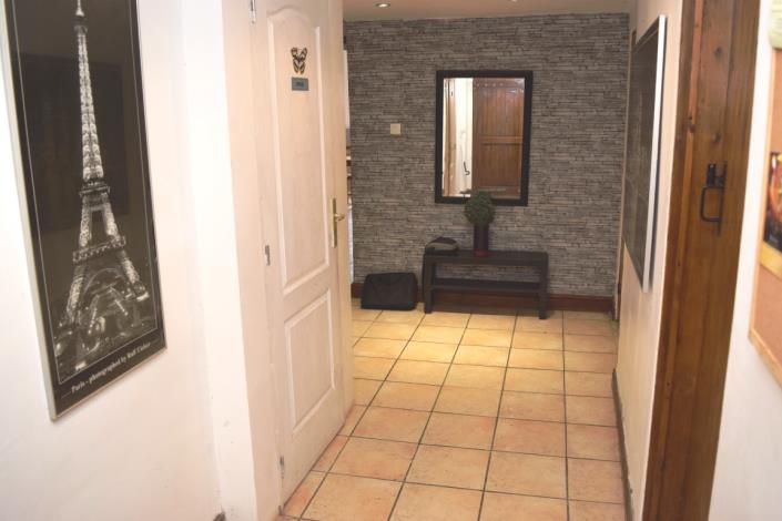 Image No.3-4 Bed House for sale