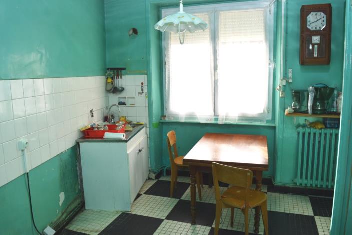 Image No.4-2 Bed House for sale