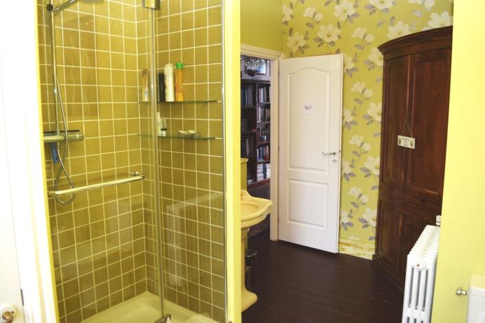 Image No.12-6 Bed House for sale