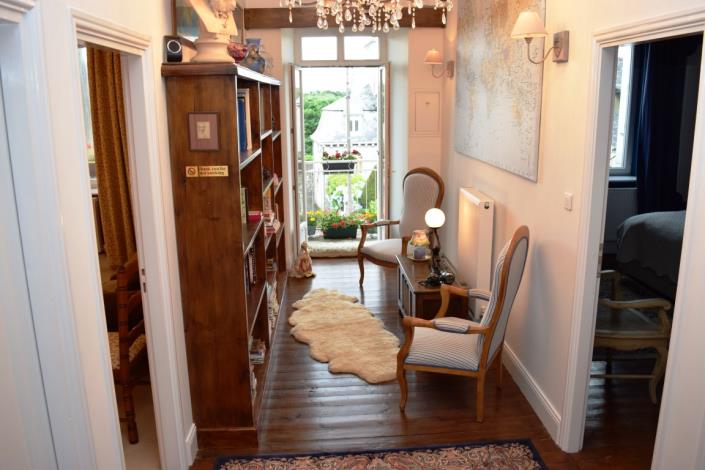 Image No.7-6 Bed House for sale