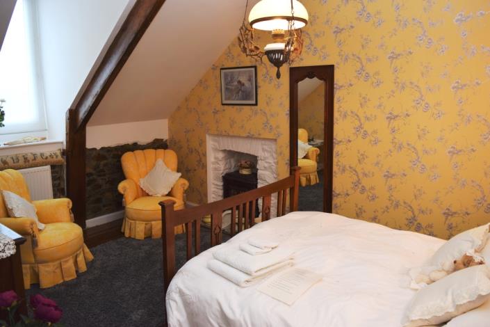 Image No.15-6 Bed House for sale