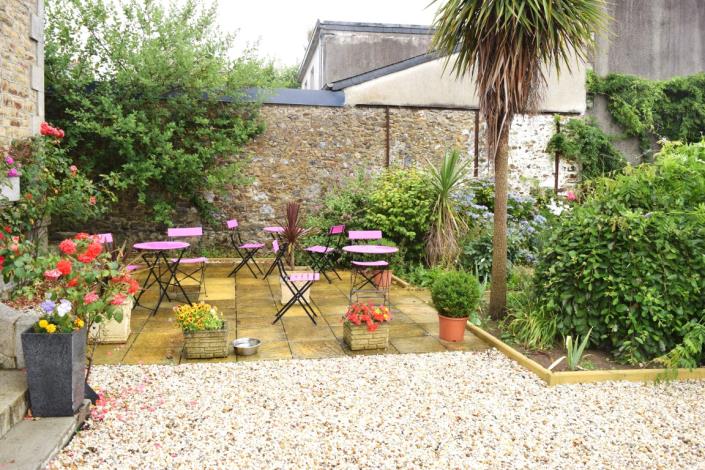 Image No.20-6 Bed House for sale