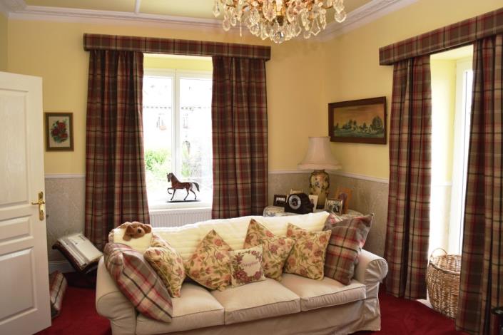 Image No.3-6 Bed House for sale