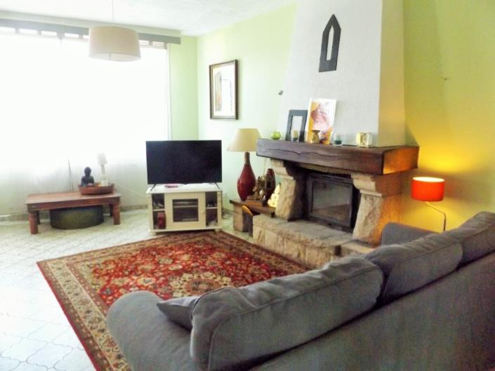 Image No.10-4 Bed House for sale