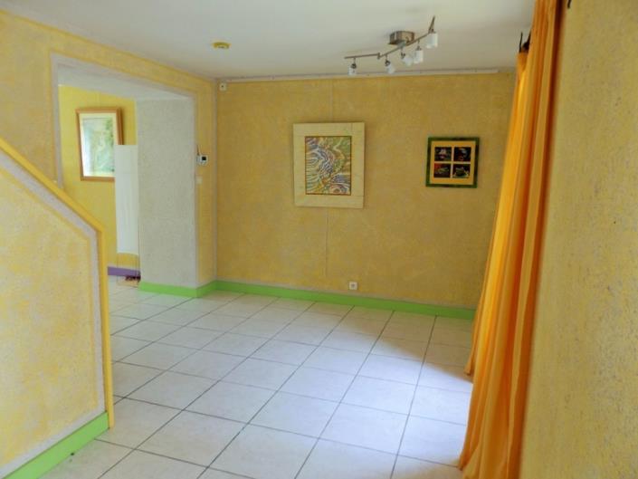 Image No.8-3 Bed House for sale