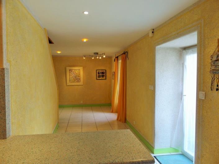 Image No.11-3 Bed House for sale