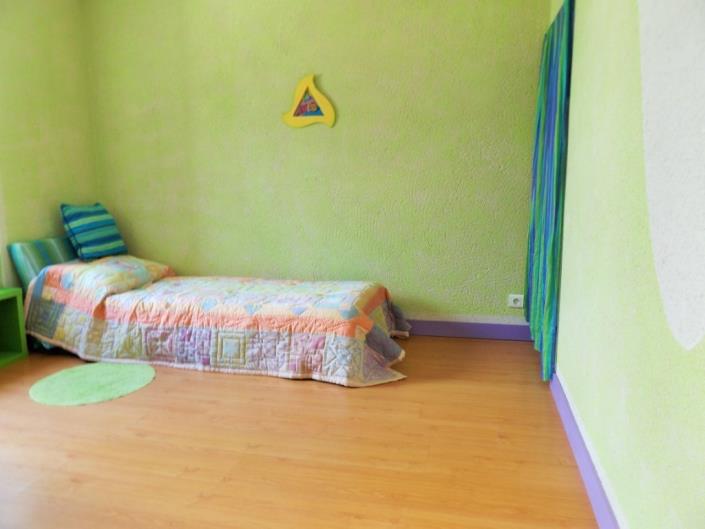 Image No.12-3 Bed House for sale