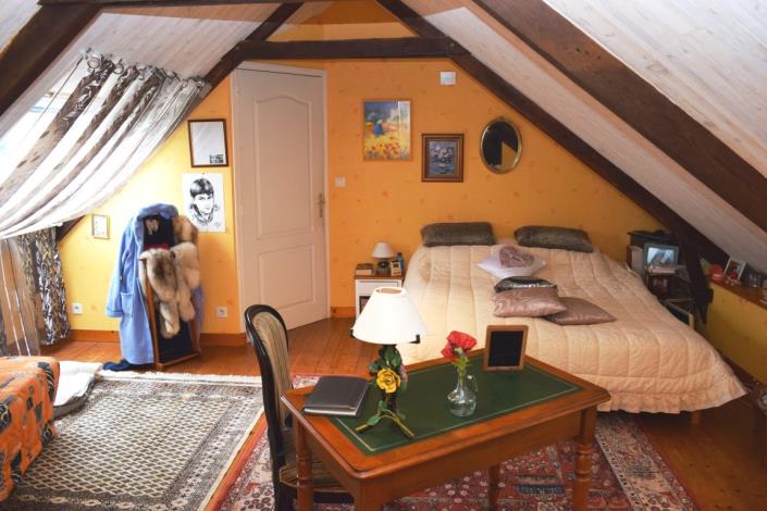 Image No.9-3 Bed House for sale