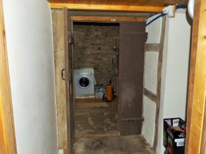 Image No.11-2 Bed House for sale