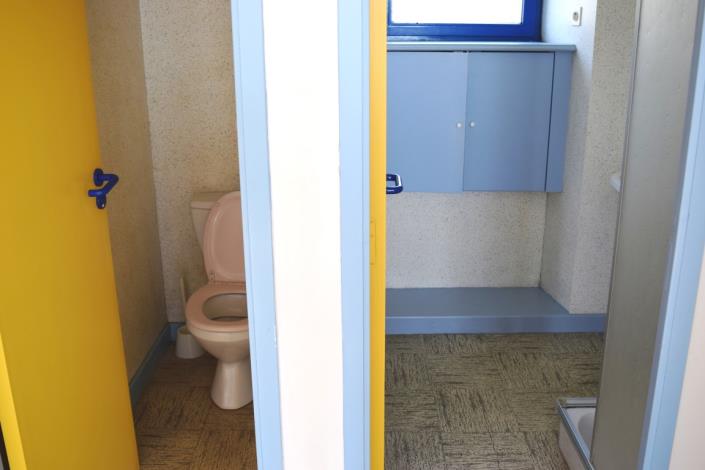 Image No.12-1 Bed House for sale