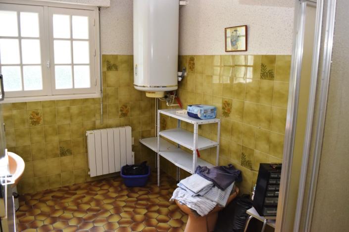 Image No.9-3 Bed House for sale