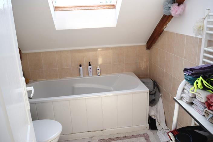 Image No.13-7 Bed House for sale