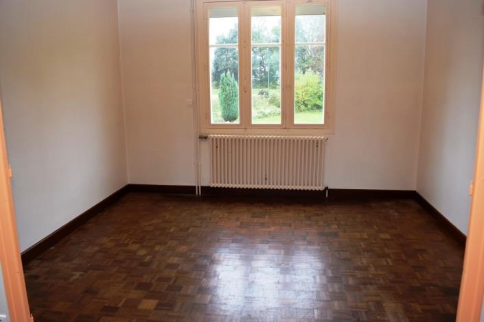 Image No.9-4 Bed House for sale