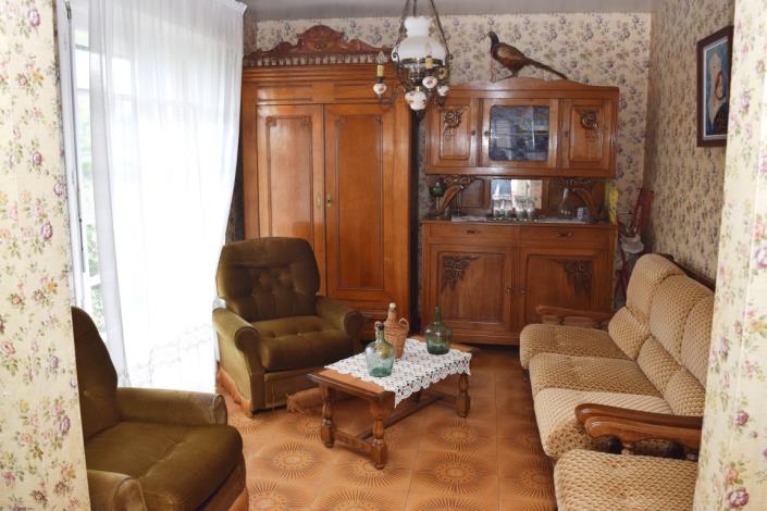 Image No.6-4 Bed House for sale