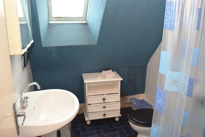 Image No.12-4 Bed House for sale