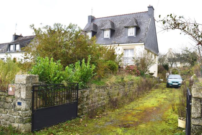 Image No.2-4 Bed House for sale