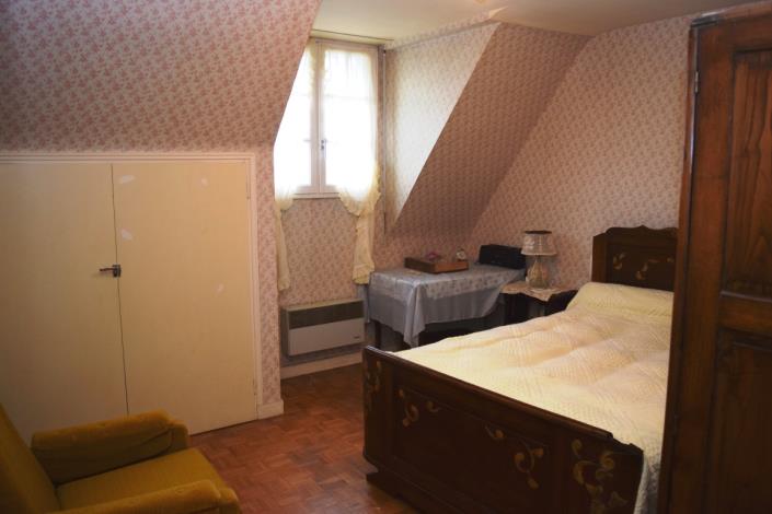 Image No.10-4 Bed House for sale