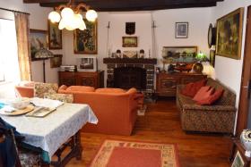 Image No.3-3 Bed House for sale