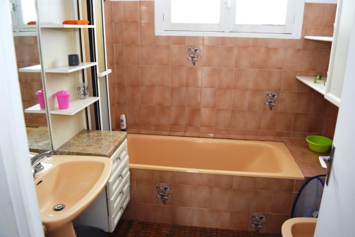 Image No.9-4 Bed House for sale