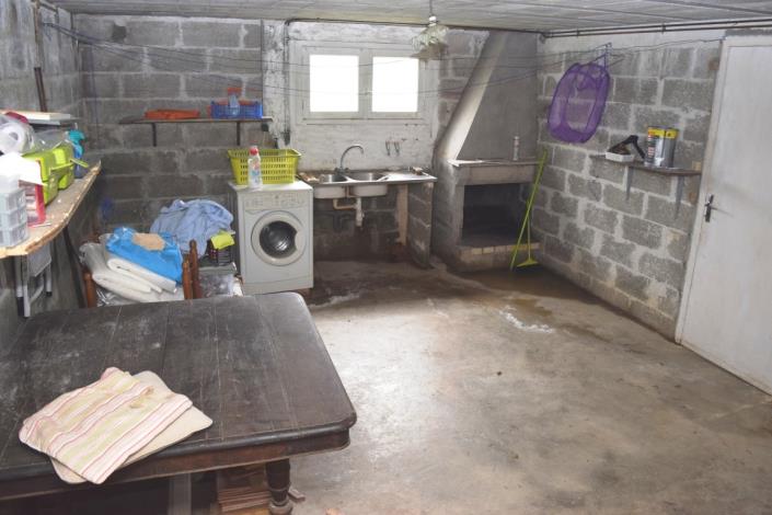 Image No.15-4 Bed House for sale