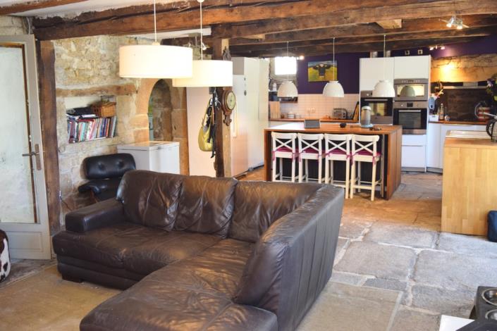 Image No.6-4 Bed House for sale