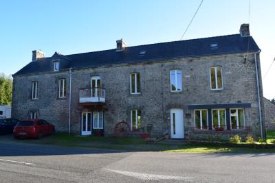 Maison de 5 chambres à vendre à Plouray