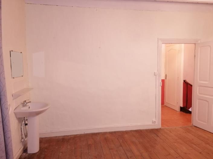 Image No.12-Maison de 4 chambres à vendre à Maël-Carhaix