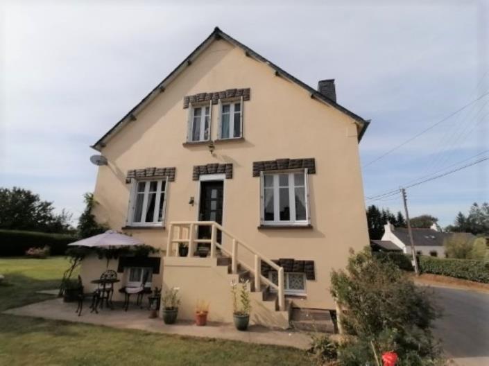 Image No.1-Maison de 4 chambres à vendre à Maël-Carhaix