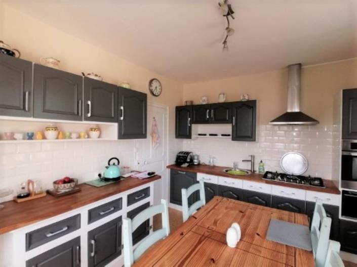 Image No.6-Maison de 4 chambres à vendre à Maël-Carhaix