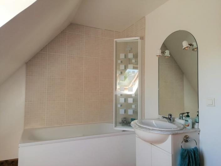 Image No.25-8 Bed House for sale