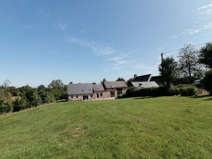 Image No.30-8 Bed House for sale