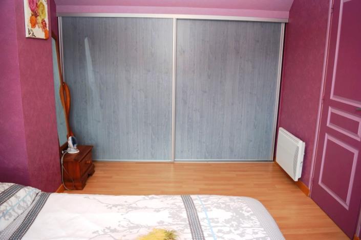 Image No.17-3 Bed House for sale