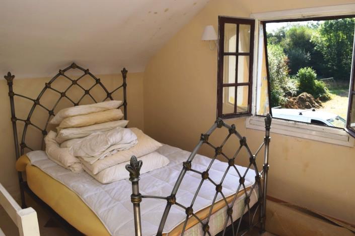 Image No.15-4 Bed House for sale