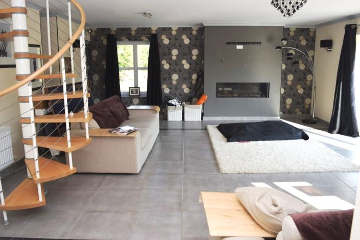 Image No.6-4 Bed House for sale