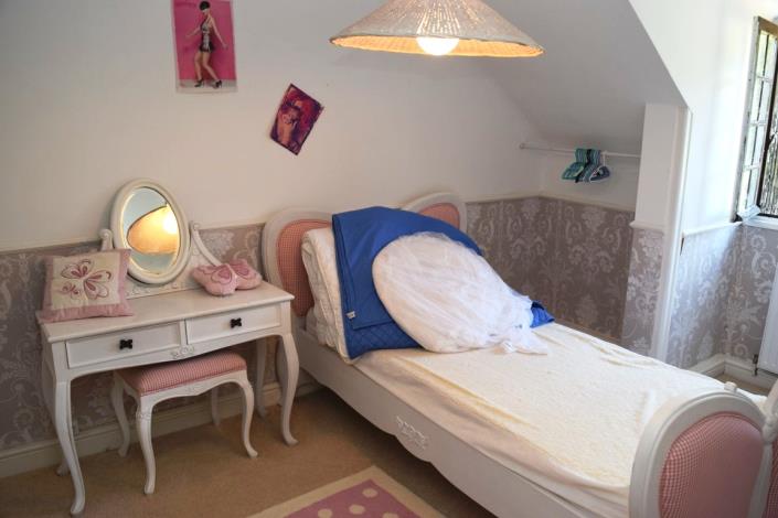 Image No.20-4 Bed House for sale