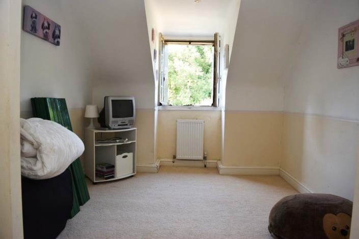 Image No.24-4 Bed House for sale